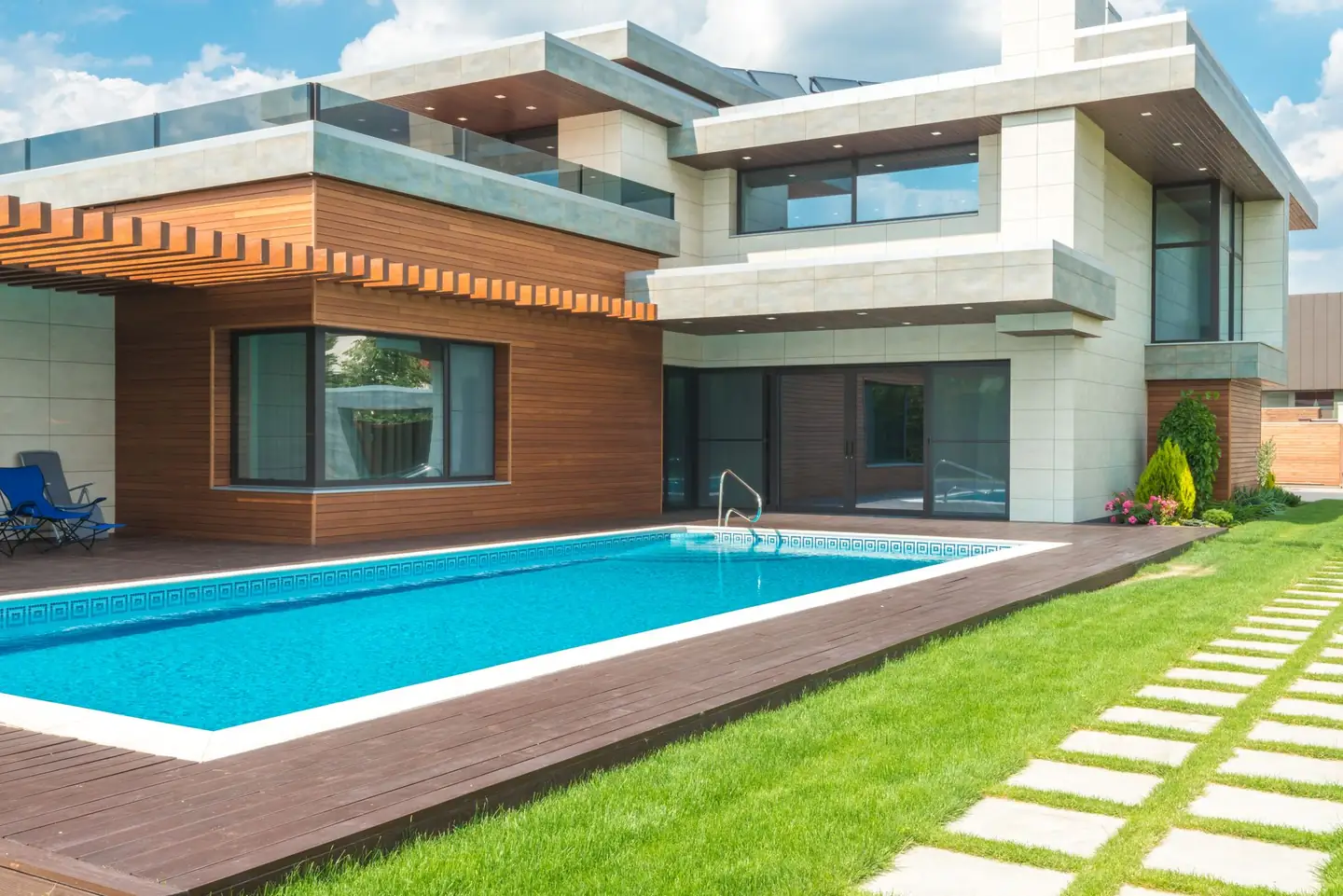 Swimming pool built in Kialla, NSW